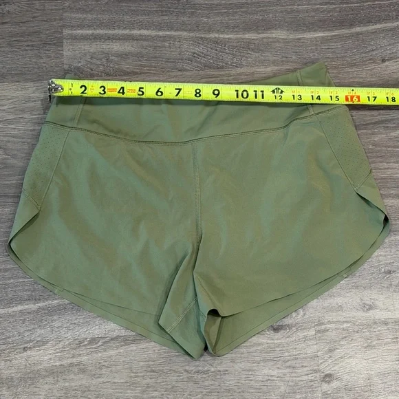 Athleta Run With It 3.5 inch Sage Green Women's Athletic Shorts Small - Picture 2 of 10